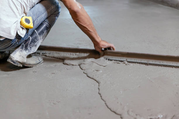 Best Commercial Concrete Services in Lake Isabella, MI